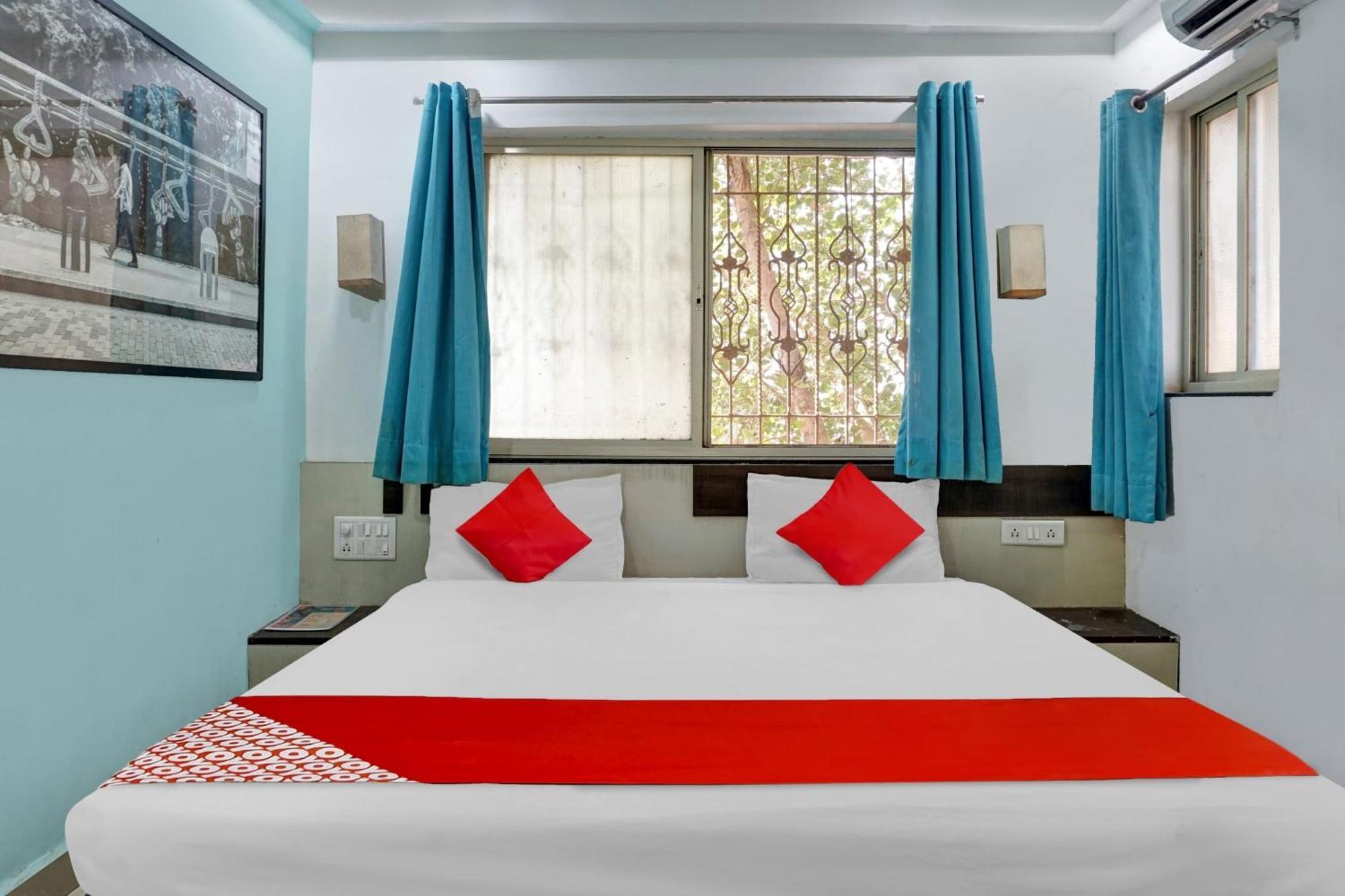 Hotel O Pimprii Stays Exteriör bild